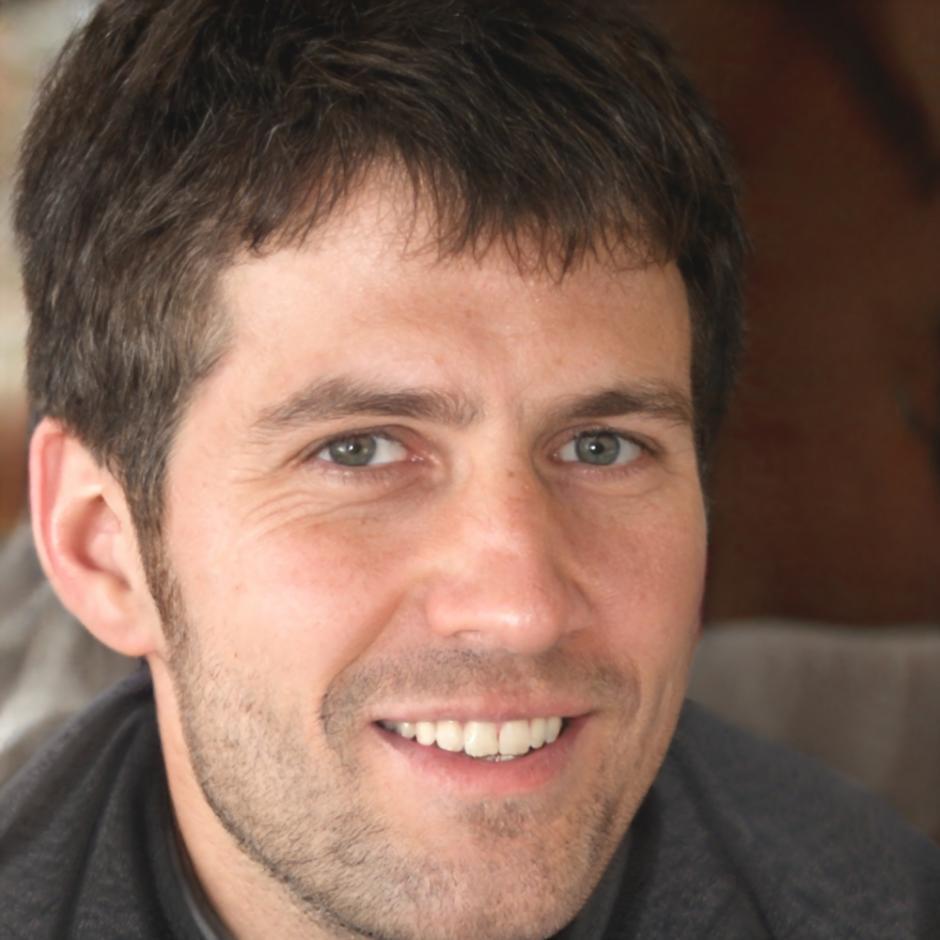 Carlos Mendoza, estudiante exitoso de Wynivellum